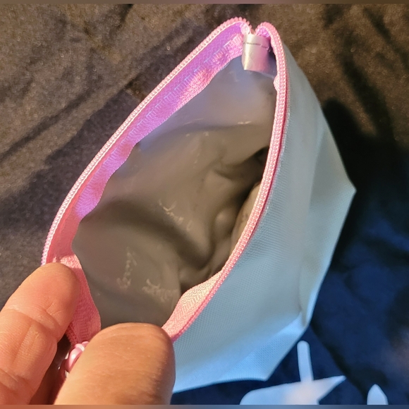 Thirty One Rainbow Cool Zip Snacker - Picture 5 of 8